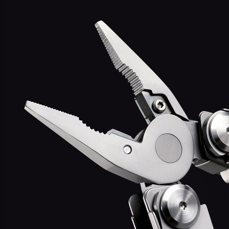 GuardianPro - Multi-Tool with Replaceable Blade - 16 in 1